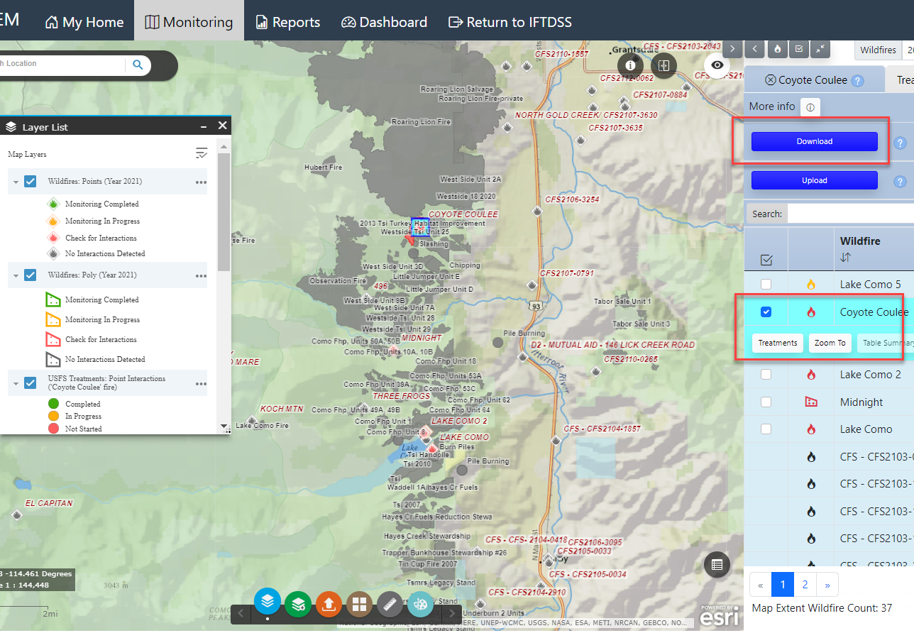 Selected fires are highlighted in blue on the map and checked in the wildfire list.